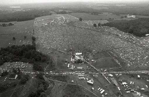 About 400,000 people attend the Woodstock Music and Arts Festival in Bethel, N.Y., August 16, 1969. Фото: AP/East News