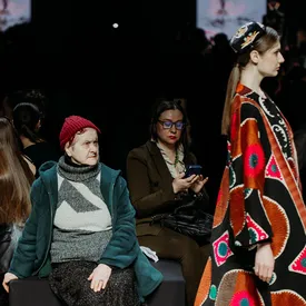 На Манеже те же? Как прошла Московская неделя моды — фоторепортаж из закулисья