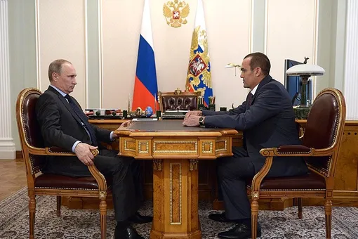 Экс-глава Чувашии подал в суд на Владимира Путина. Он намерен оспорить свою отставку