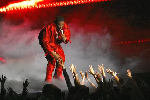 Рэпер Diddy выпустил новый альбом The Love Album: Off The Grid. В записи приняли участие The Weeknd, Джастин Бибер, 21 Savage 