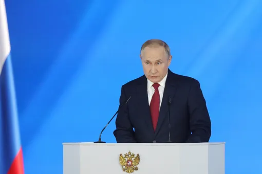 Владимир Путин поручил правительству повысить пенсии на 8,6% Владимир Путин поручил правительству повысить пенсии на 8,6%
