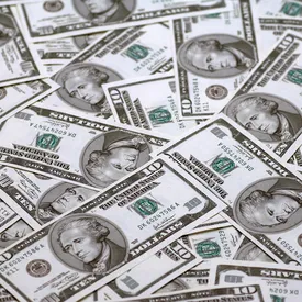 В США женщине по ошибке перевели $1,2 миллиона. Уже на следующий день она купила дом и машину, но вскоре ее арестовали В США женщине по ошибке перевели $1,2 миллиона. Уже на следующий день она купила дом и машину, но вскоре ее арестовали