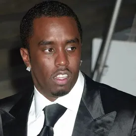 Суд отказал Пи Дидди в повторном судебном разбирательстве Суд отказал Пи Дидди в повторном судебном разбирательстве