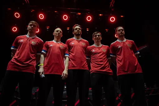 adidas представили новую форму сборной России по футболу