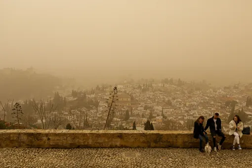 Images Of The Alhambra And The Albaicin Of Granada Covered By Saharan Haze On March 15, 2022 In Granada, Andalusia, Spain. Photo By Álex Cámara / Europa Press/Abaca/Sipa USA