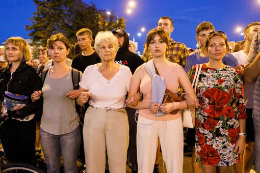 Женщины на протесте в Минске