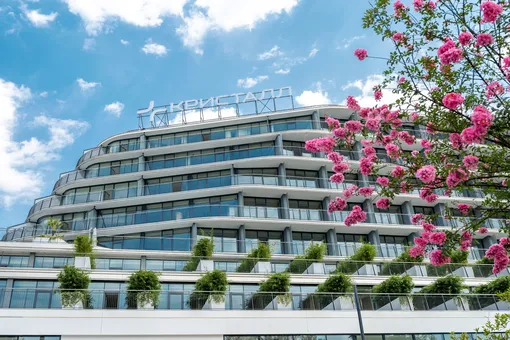 В Сочи открылся санаторий нового поколения «Кристалл» В Сочи открылся санаторий нового поколения «Кристалл»