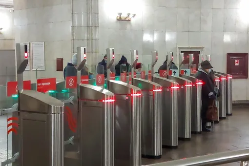 В 2021 году проезд в метро Москвы можно будет оплатить с помощью системы распознавания лиц