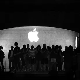 Где покупать и что делать с техникой Apple на фоне паники с прекращением продаж