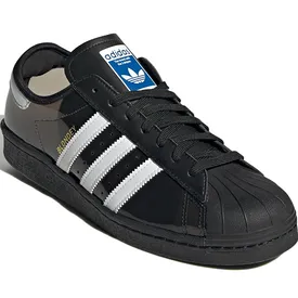 adidas и Блонди Маккой выпустили прозрачные кроссовки Superstar