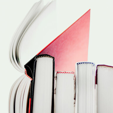 Легкое чтение: 5 книг из знаменитого книжного клуба Риз Уизерспун Легкое чтение: 5 книг из знаменитого книжного клуба Риз Уизерспун