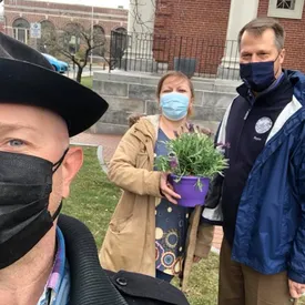 Иммигрантка из России прожила в американской церкви три года из-за угрозы депортации. За это время она открыла успешный бизнес по лепке вареников